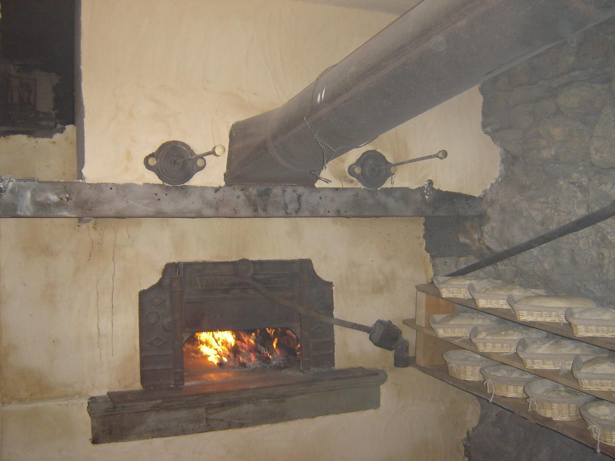 La Source Jacquet Depuis 1954 Hotel Et Studio Saint-Jean-de-Chevelu Екстериор снимка